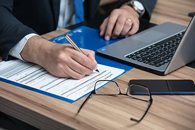 Droits de l'agent contractuel